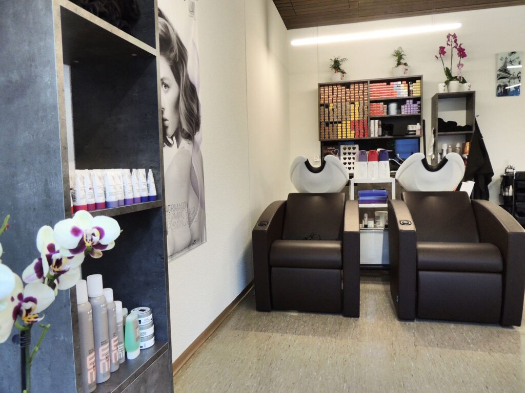 Studio Mr & Mrs. Beauty Lounge für Coiffeur und Visagistin